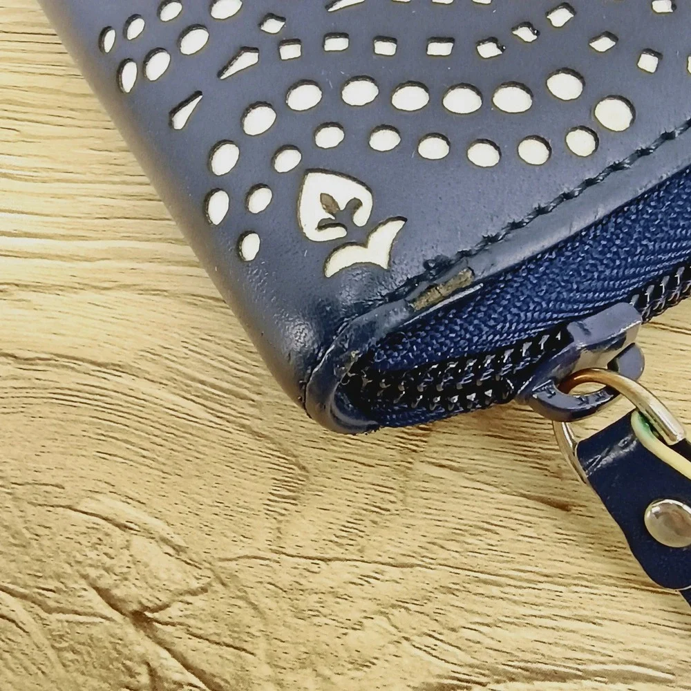 Vera Bradley Navy Blue Laser Cut Medallion Zip Around Accordion Wallet